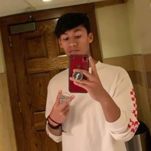 Meet your Posher, Nicholas